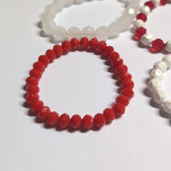 Set of 4 Red and White Beaded Stretch Bracelets - Picture 3 of 6